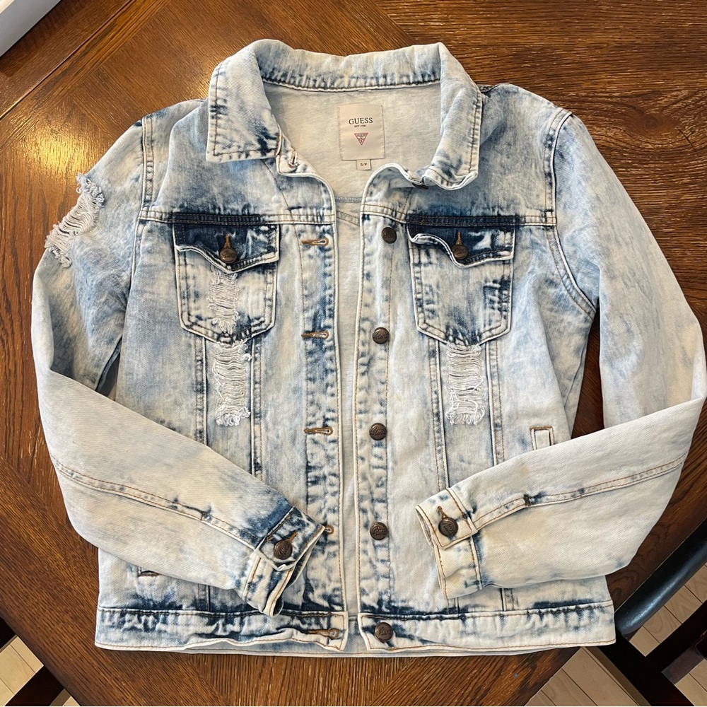 Guess Faded Grunge Light Blue Distressed Denim Jacket ladies small